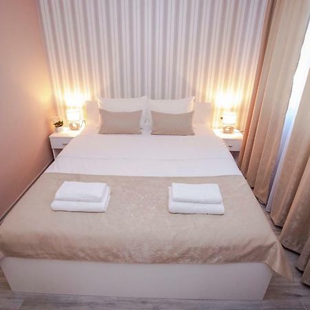 Venus Apartment Nis Bagian luar foto
