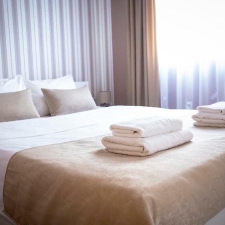 Venus Apartment Nis Bagian luar foto
