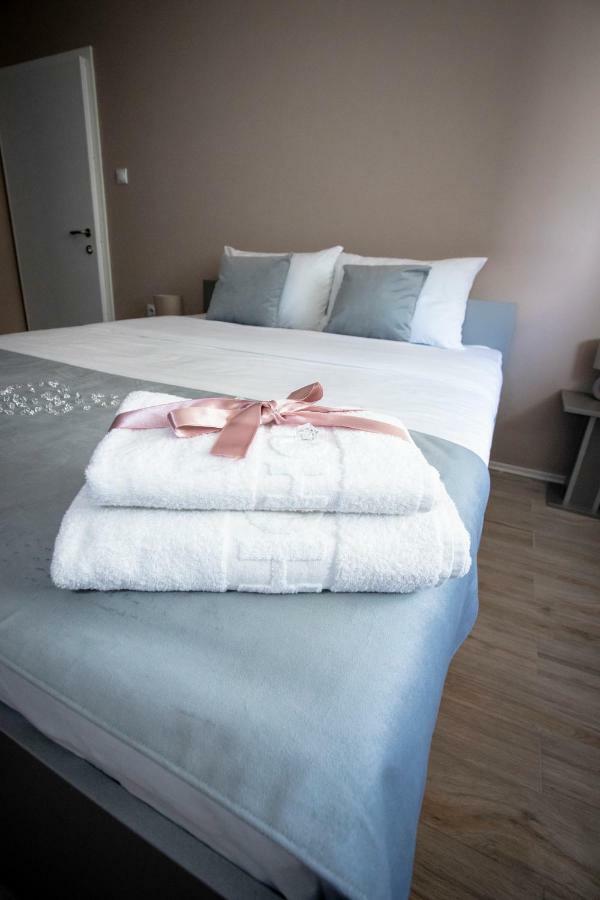 Venus Apartment Nis Bagian luar foto